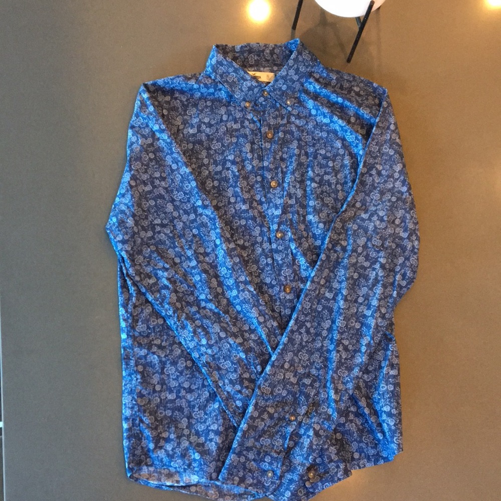 Men’s Hollister Blue Floral Print Button Down